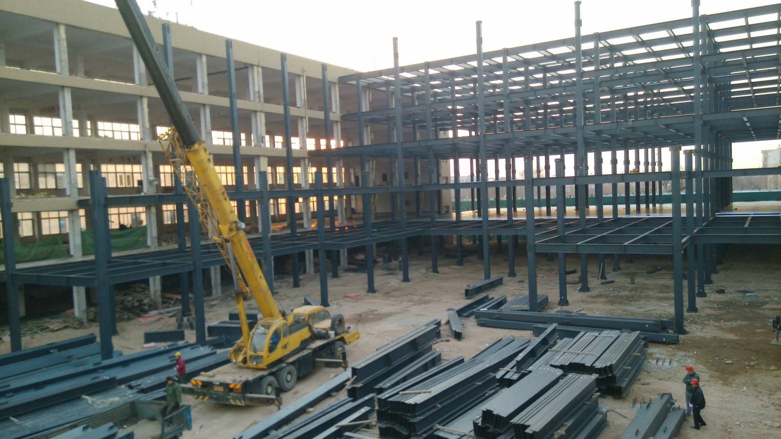 河津鋼結構工程施工安裝之吊裝的原則