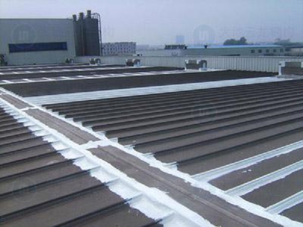 鋼結構廠房雨天出現漏水情況怎么辦（二）