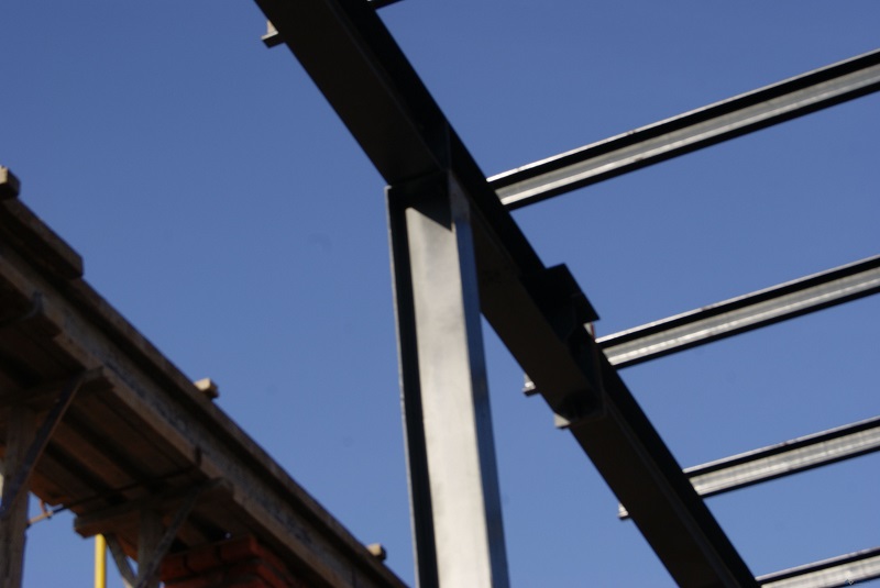 山西鋼結(jié)構(gòu)公司抗風柱